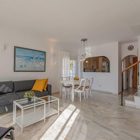 Tio Charles Apartment Benalmadena Luaran gambar